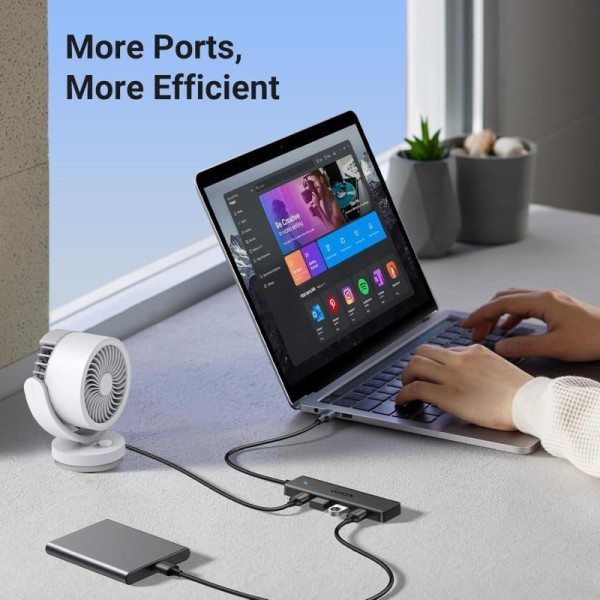 UGREEN USB Hub, USB-C 3.0, 4-portni USB 3.0, sivi